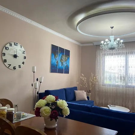 بيت للعطل Cheerful Residential With Free Parking & Wifi شكودر