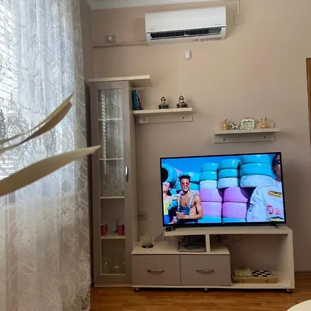 Tatil Evi Cheerful Residential With Free Parking & Wifi Shkodër